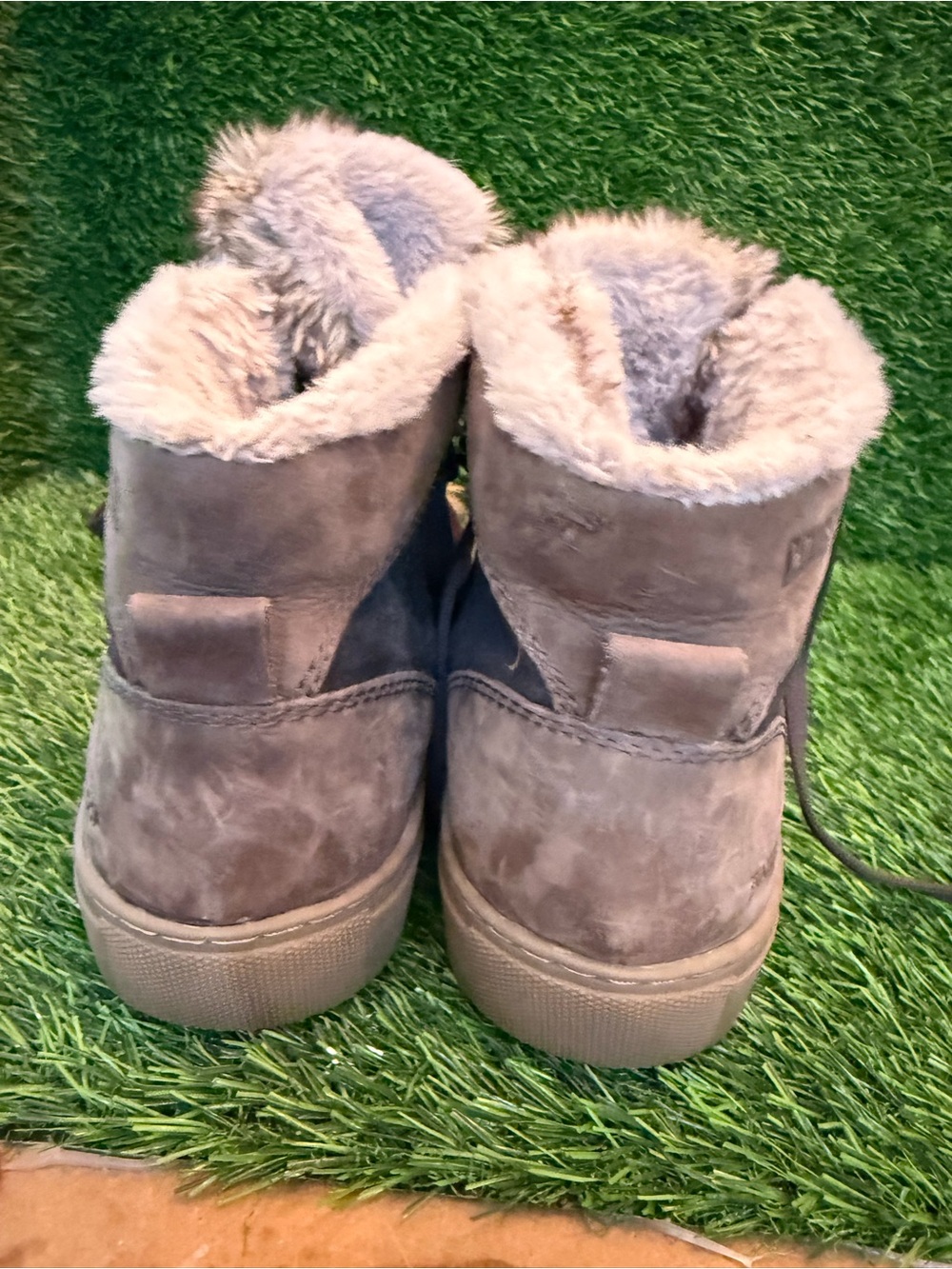 Cougar Daniel Faux Fur Trim Brown Platform Winter boots- Women gray/taupe 9.0 - Picture 4 of 7